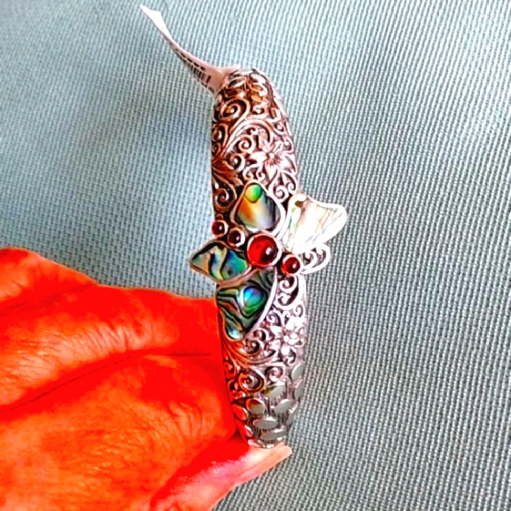 BALI LEGACY BUTTERFLY CUFF BRACELET - Picture 10 of 10